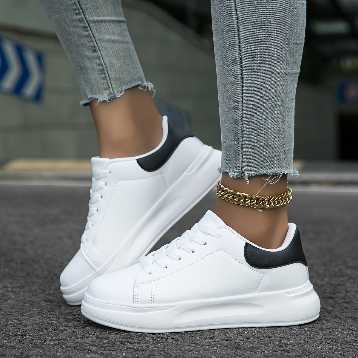 Romy – Białe skórzane sneakersy w czystym stylu