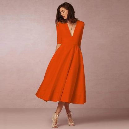 Charlotte – Elegancka sukienka z dekoltem w serek