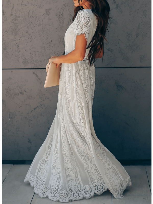 Angelica - Elegancka Sukienka z Koronki z Dekoltem V